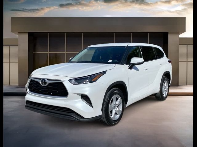 2022 Toyota Highlander L