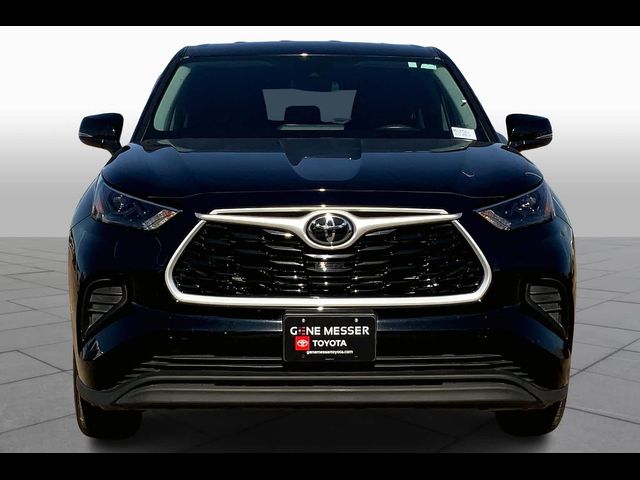 2022 Toyota Highlander L