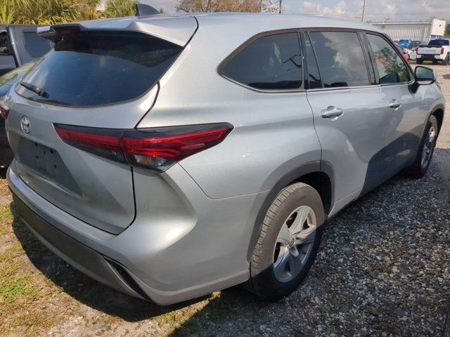 2022 Toyota Highlander L