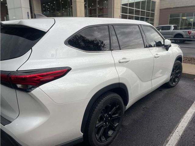 2022 Toyota Highlander L