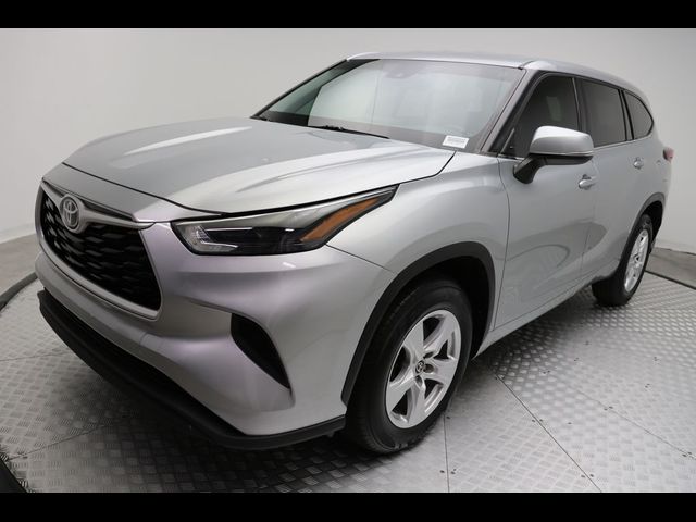 2022 Toyota Highlander L