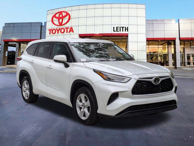 2022 Toyota Highlander L