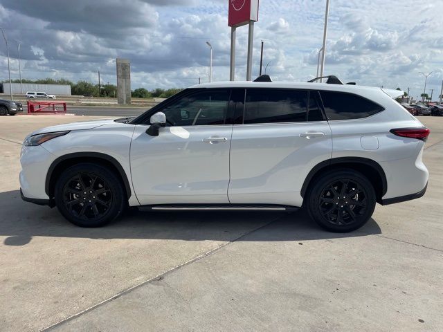 2022 Toyota Highlander L