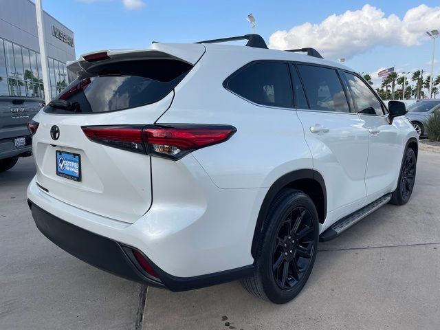 2022 Toyota Highlander L