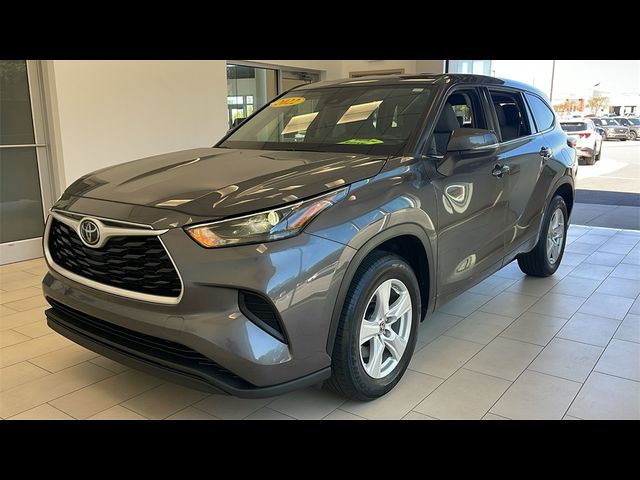 2022 Toyota Highlander L