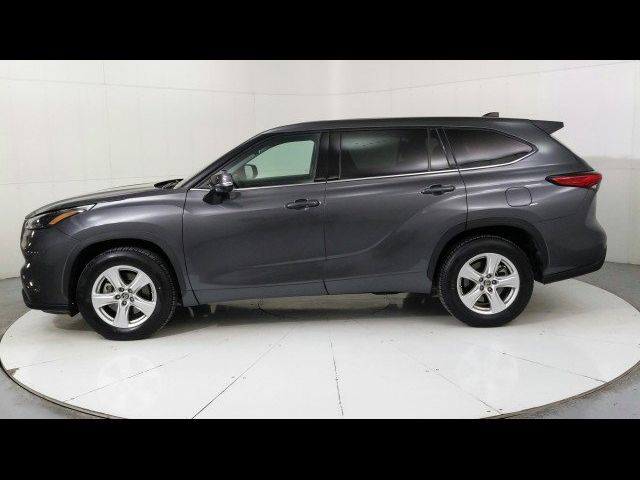 2022 Toyota Highlander L