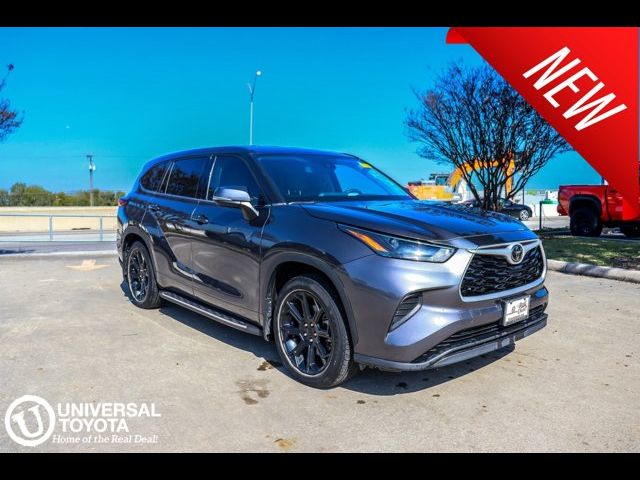 2022 Toyota Highlander L