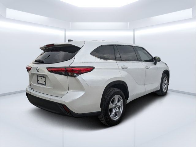 2022 Toyota Highlander L