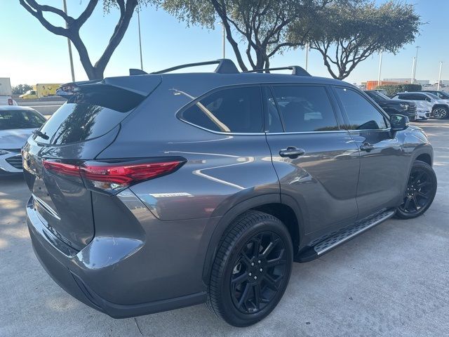 2022 Toyota Highlander L