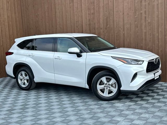 2022 Toyota Highlander L