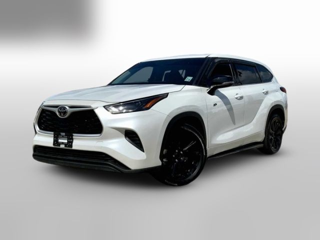 2022 Toyota Highlander L