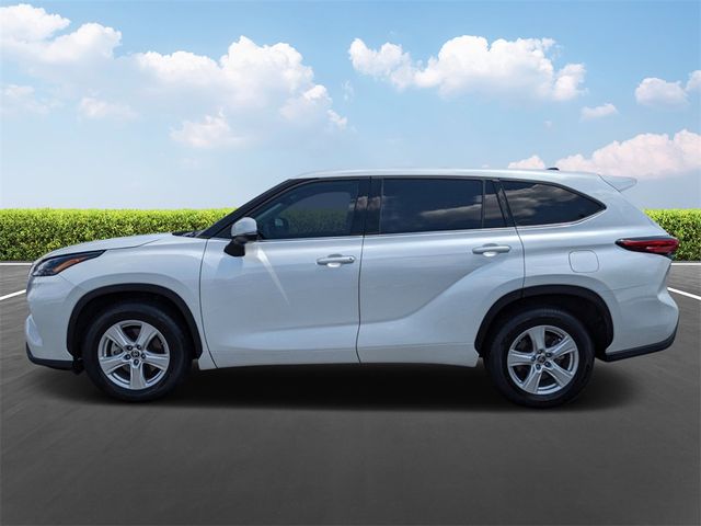 2022 Toyota Highlander L