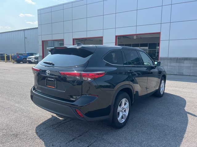 2022 Toyota Highlander L