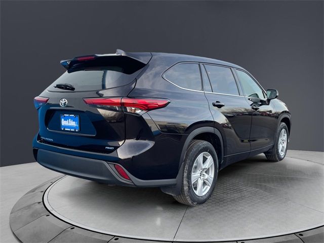 2022 Toyota Highlander L