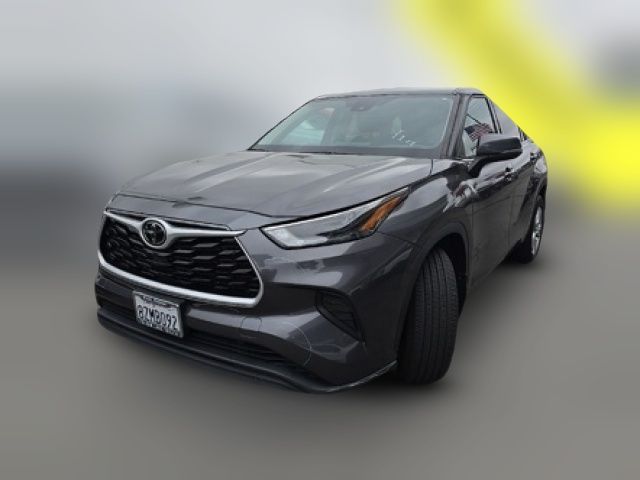 2022 Toyota Highlander L