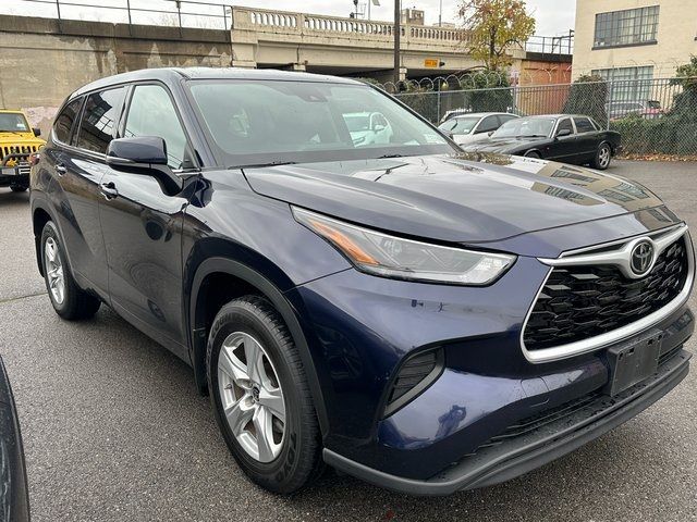 2022 Toyota Highlander L