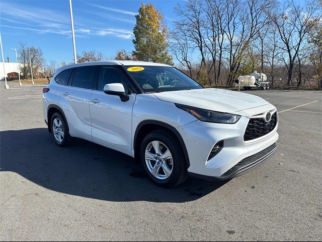 2022 Toyota Highlander L