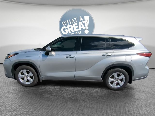 2022 Toyota Highlander L