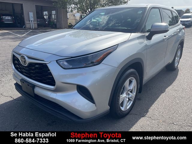 2022 Toyota Highlander L