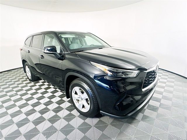 2022 Toyota Highlander L