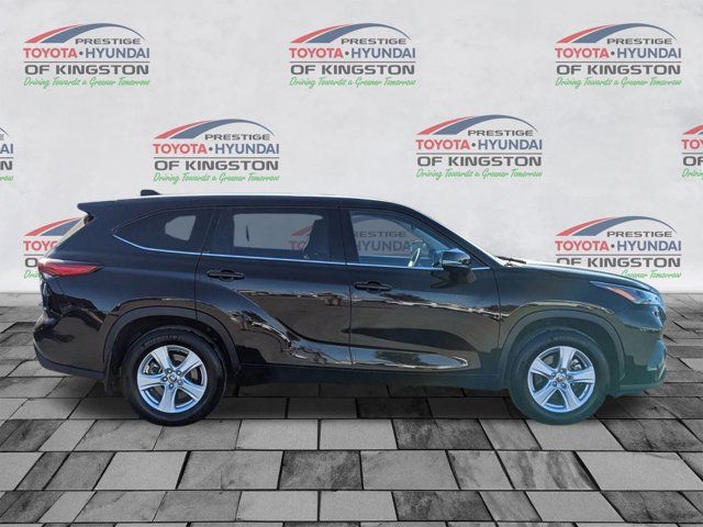 2022 Toyota Highlander L