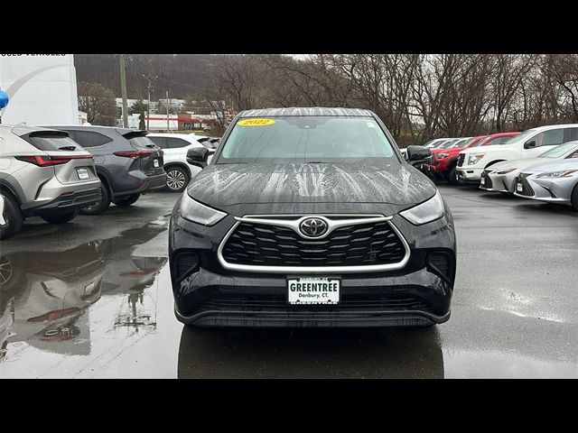 2022 Toyota Highlander L