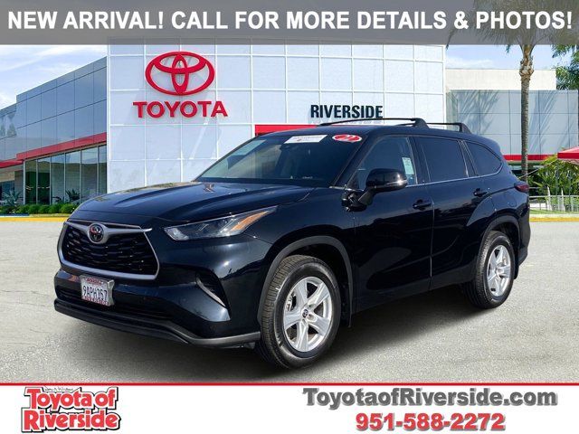 2022 Toyota Highlander L