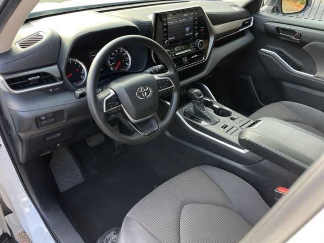 2022 Toyota Highlander L