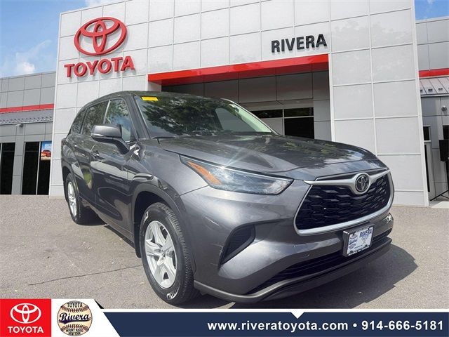 2022 Toyota Highlander L