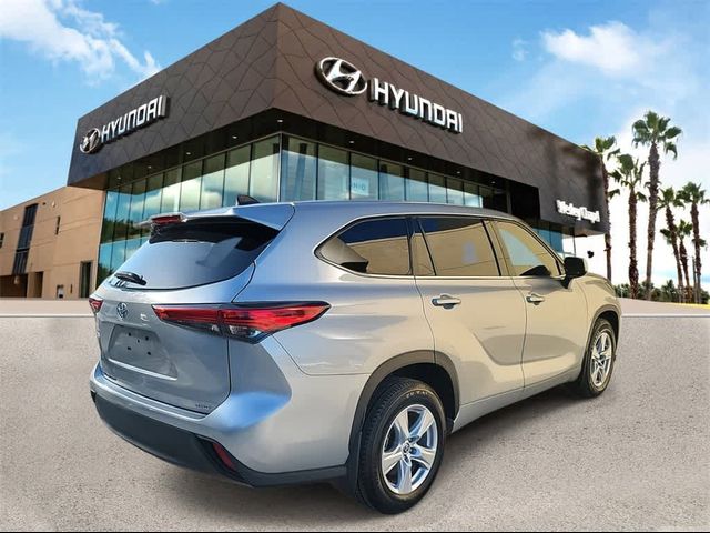 2022 Toyota Highlander L