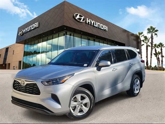 2022 Toyota Highlander L