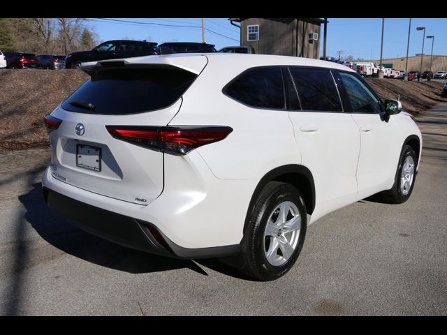 2022 Toyota Highlander L