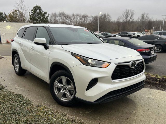 2022 Toyota Highlander L