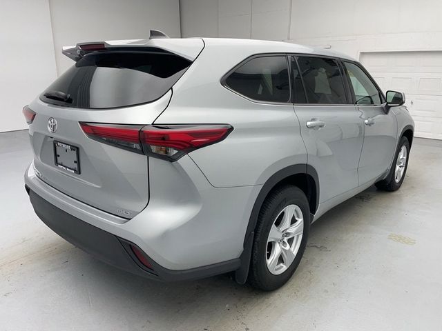 2022 Toyota Highlander L