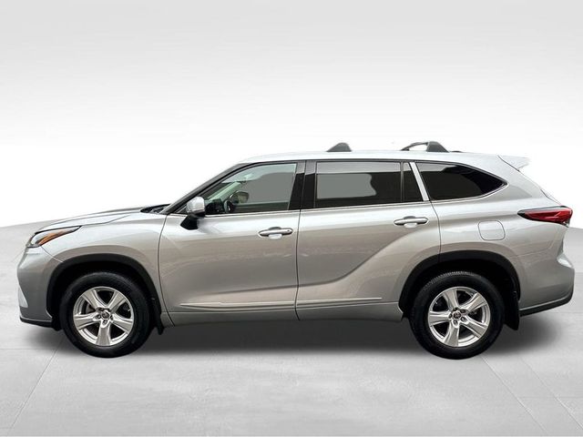 2022 Toyota Highlander L