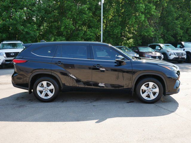 2022 Toyota Highlander L