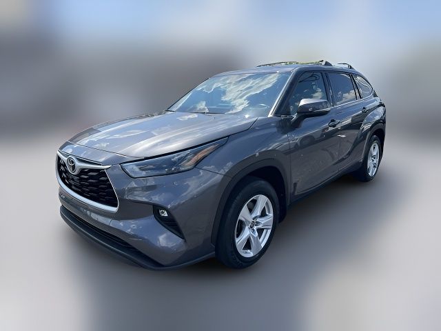 2022 Toyota Highlander LE