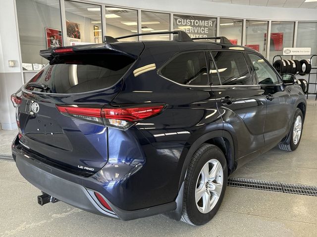 2022 Toyota Highlander LE