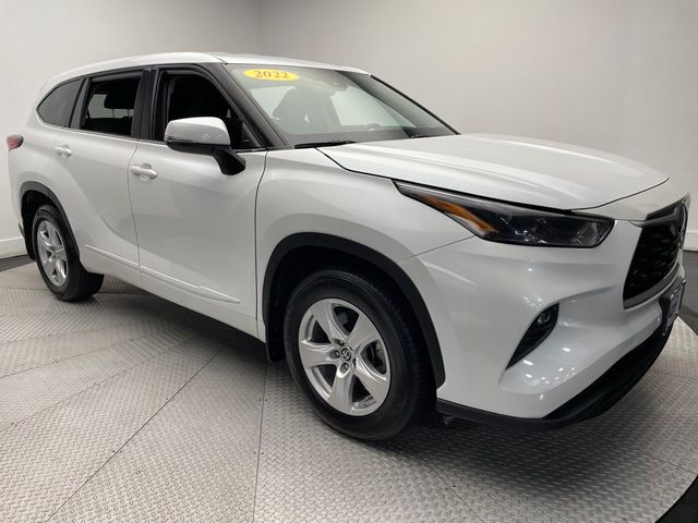 2022 Toyota Highlander LE