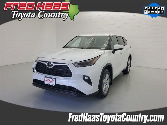 2022 Toyota Highlander LE