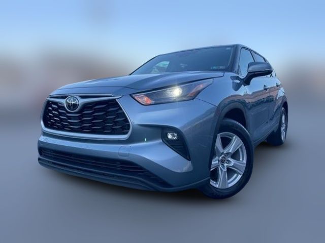 2022 Toyota Highlander LE