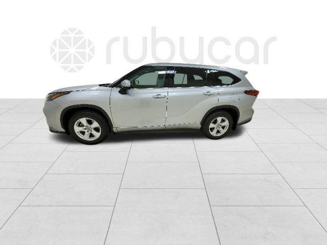 2022 Toyota Highlander LE