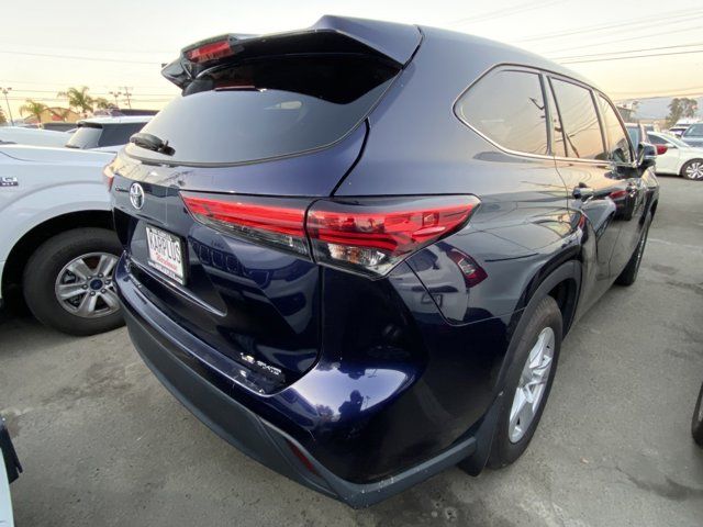 2022 Toyota Highlander LE