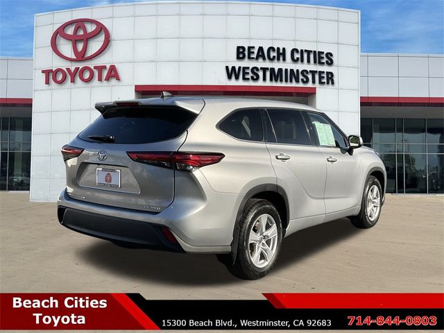 2022 Toyota Highlander LE