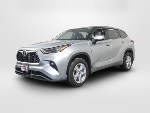 2022 Toyota Highlander LE