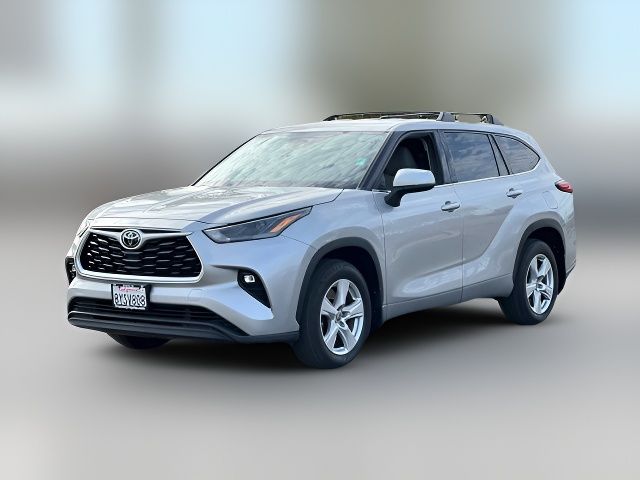 2022 Toyota Highlander LE