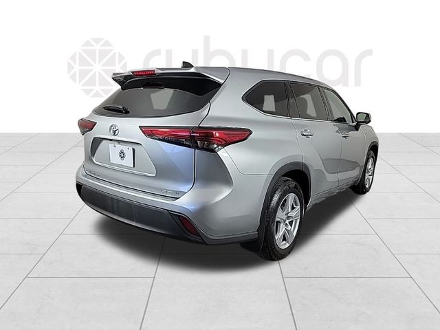 2022 Toyota Highlander LE