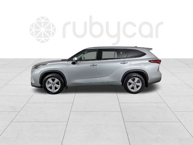 2022 Toyota Highlander LE