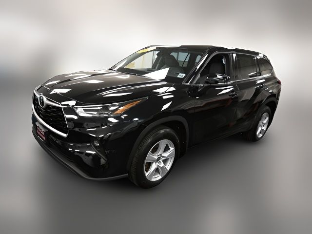 2022 Toyota Highlander LE