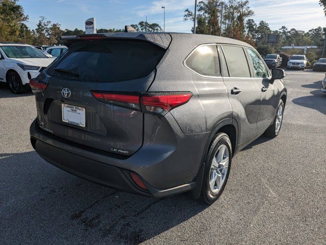 2022 Toyota Highlander LE